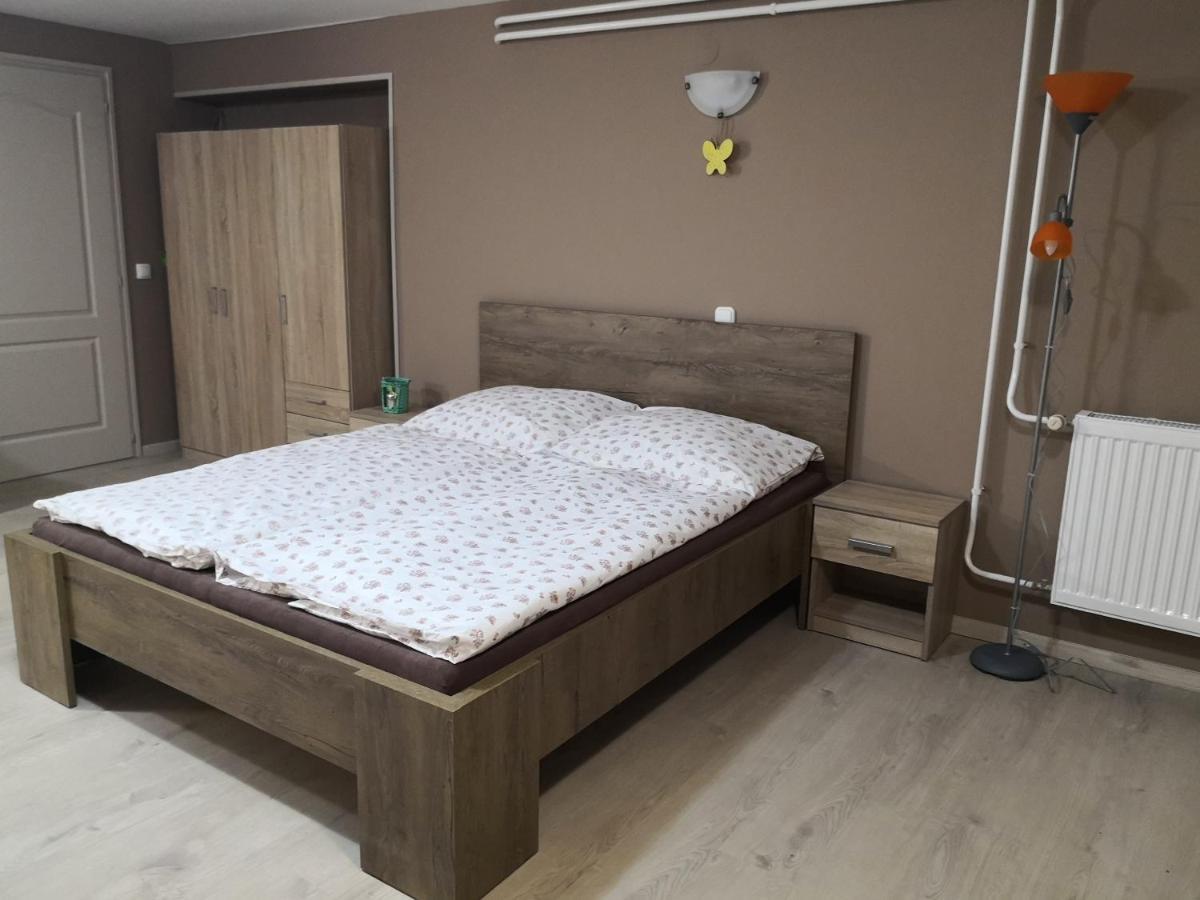 Berc Apartman Egerszalók Exterior foto