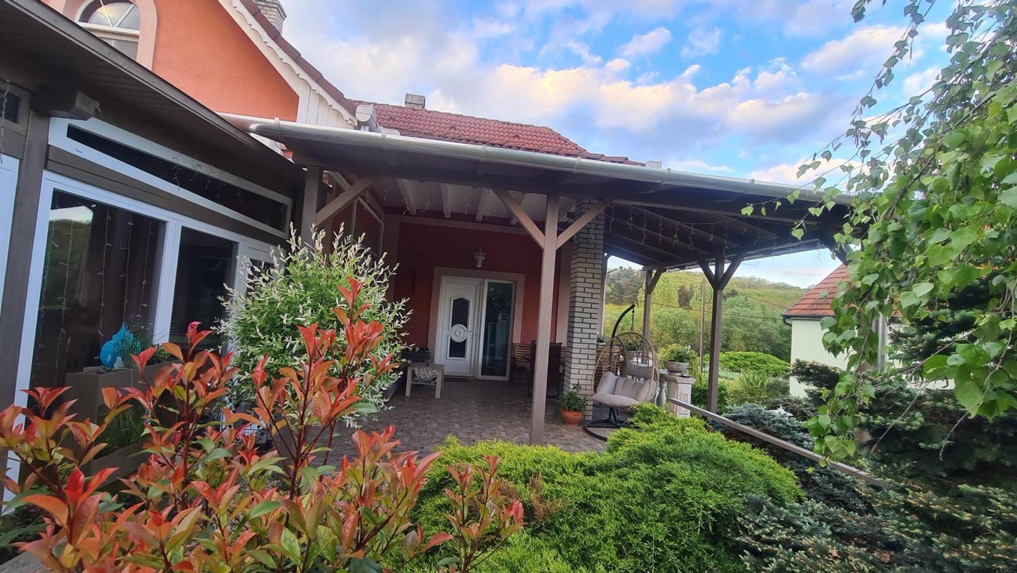 Berc Apartman Egerszalók Exterior foto